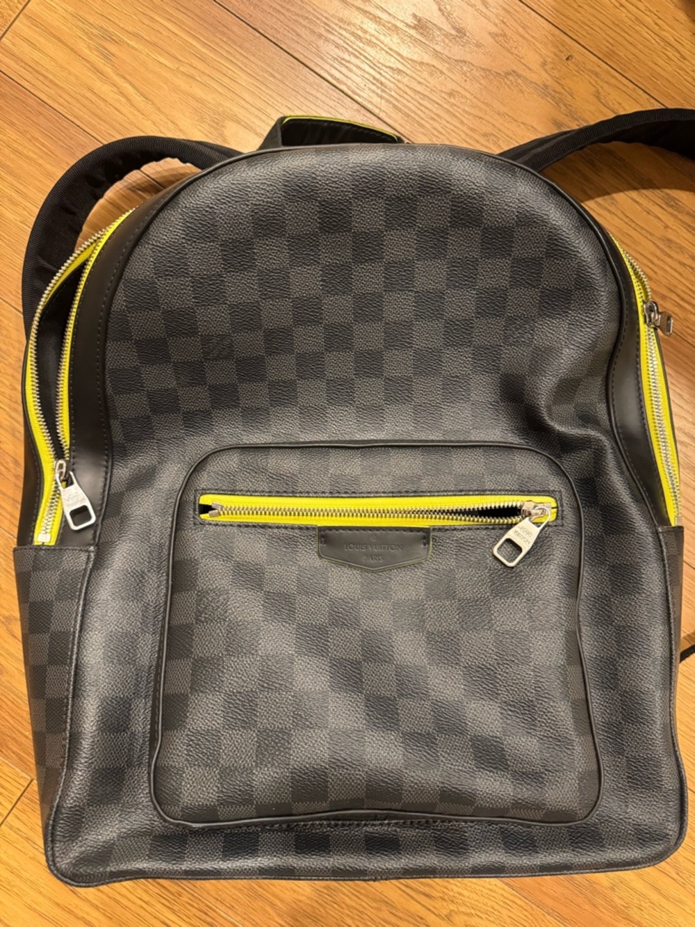 Louis Vuitton
Damier Graphite & Yellow Josh Backpack - Picture 2 of 4